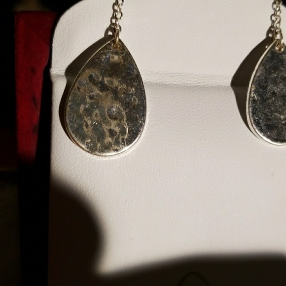Hanging Silver tone Earrings - Picture 3 of 3